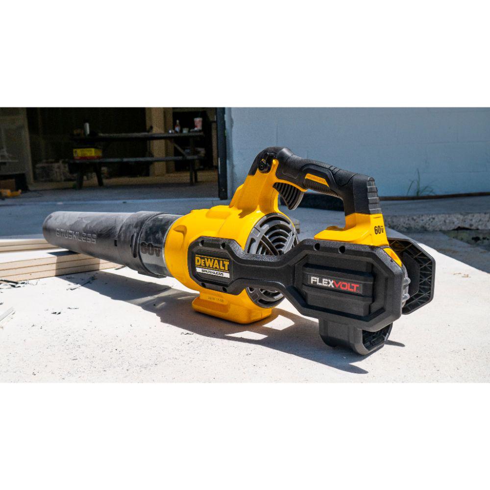 DEWALT 125 MPH 600 CFM FLEXVOLT 60V MAX Lithium-Ion Cordless Axial
